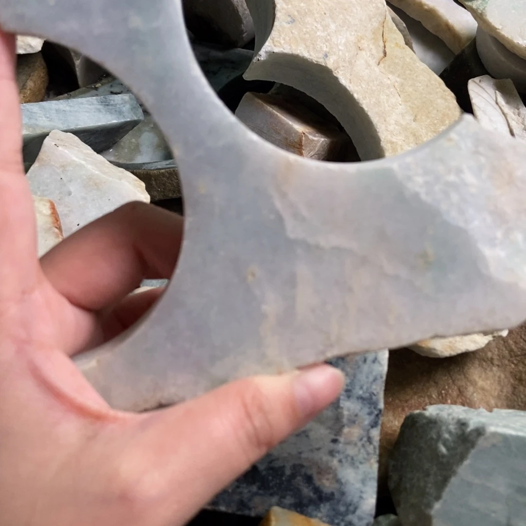 翡翠未镶嵌颈饰天然翡翠