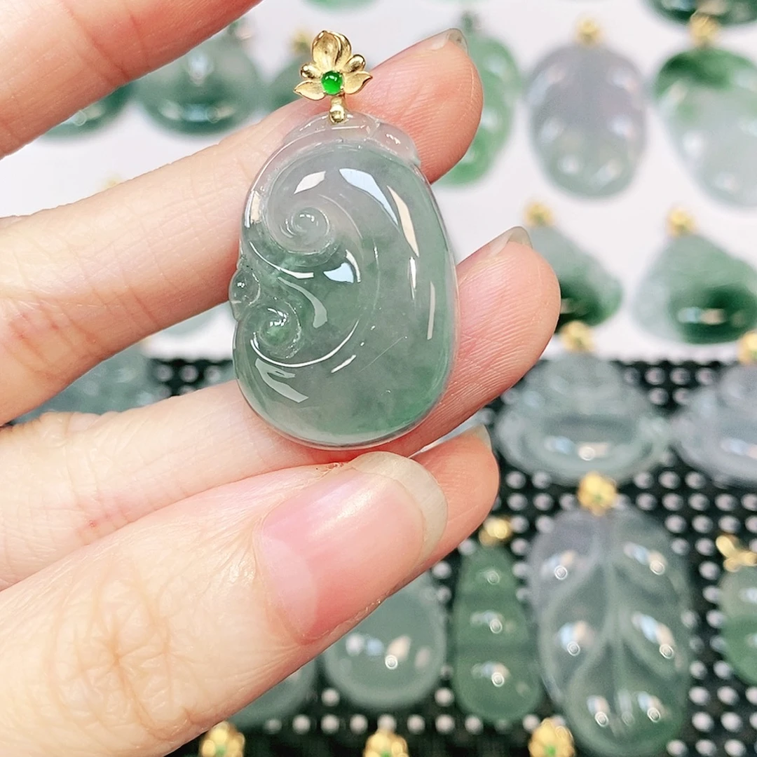 吊坠(不含链)18K金镶嵌翡翠