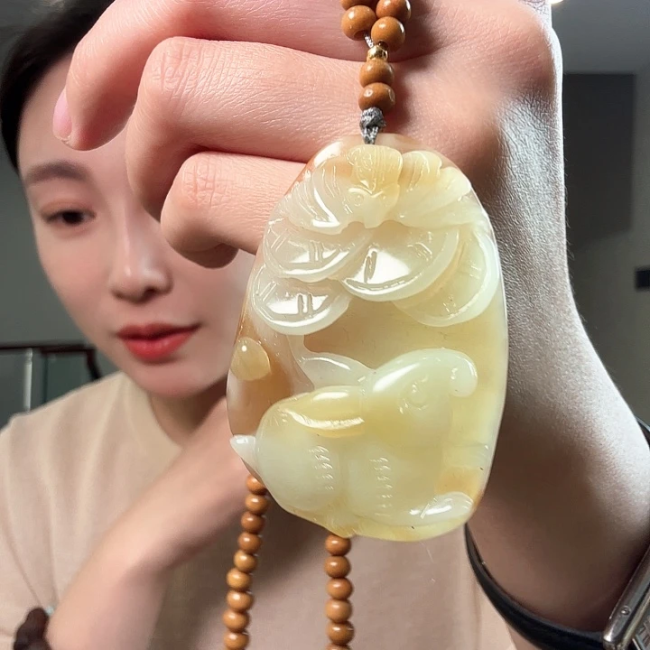 H***Q蛇纹石玉未镶嵌颈饰