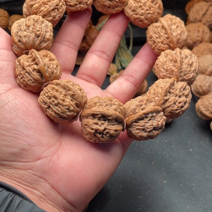 文玩核桃吊坠不****好9方块