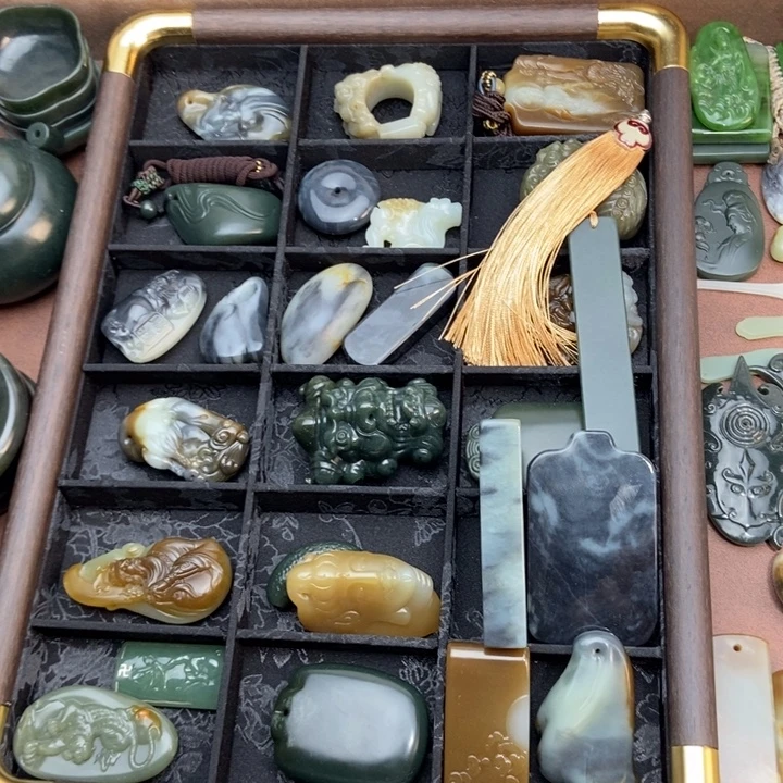 未镶嵌和田玉把件