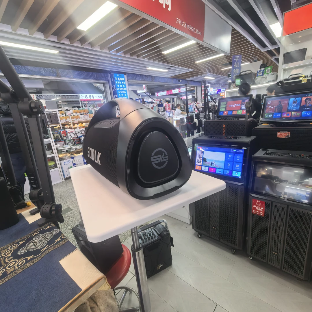 未拆封  320瓦大功率低音炮+声卡+2麦克风