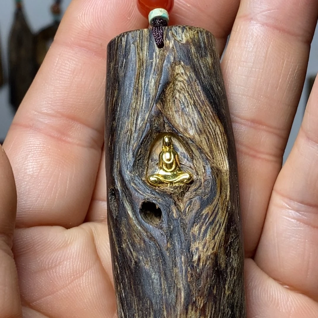 沉香沉香碎屑随形牌23克