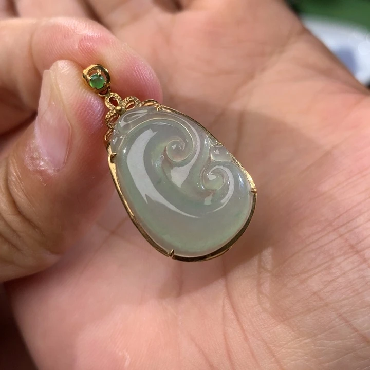 翡翠18K金镶嵌吊坠(不含链)