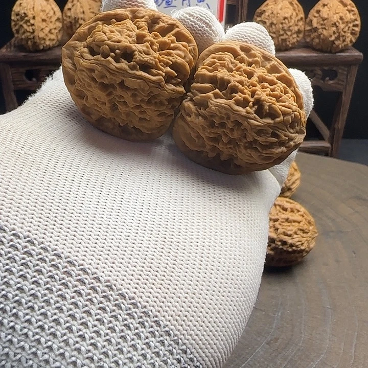 吊坠文玩核桃39炮弹奥迪