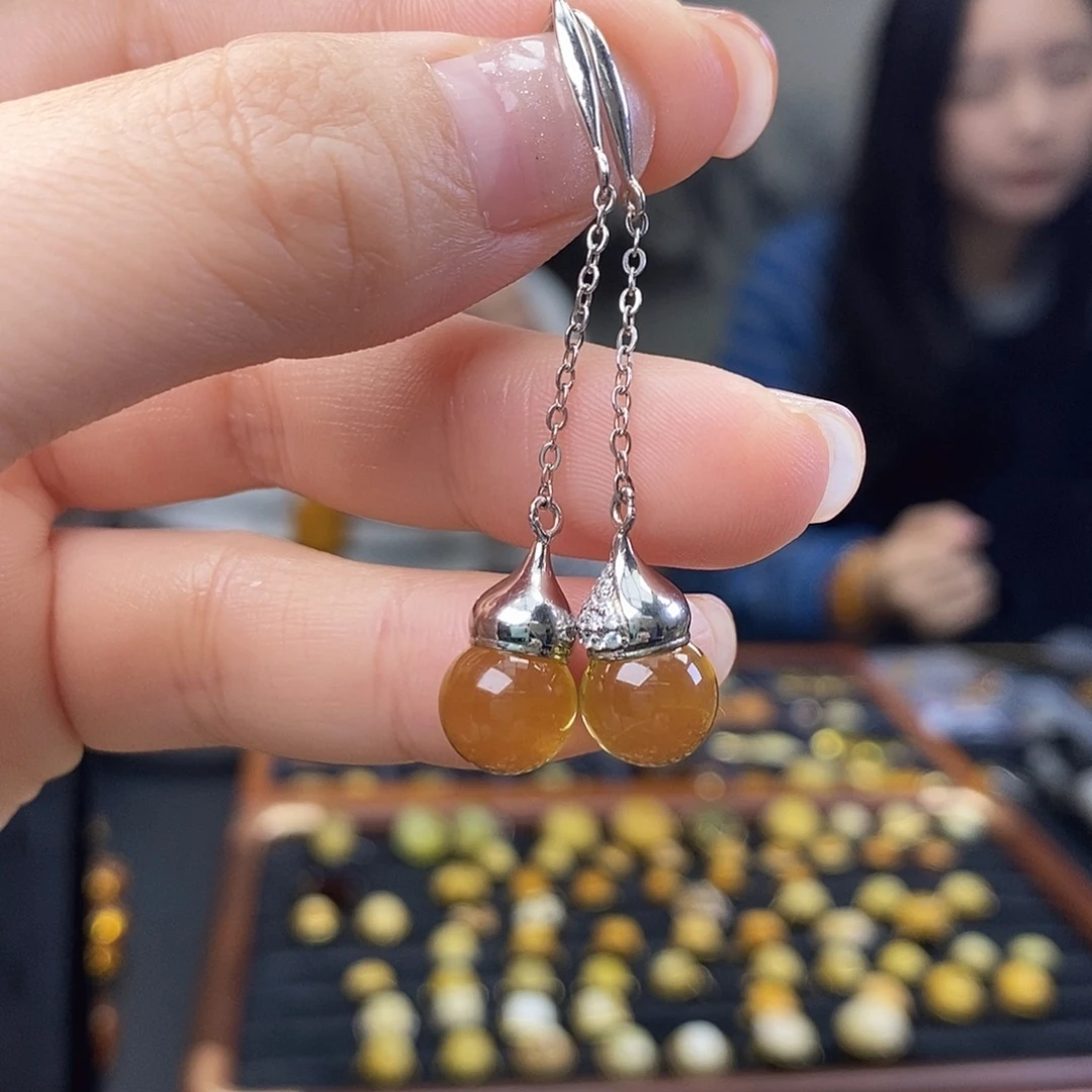 琥珀未镶嵌裸石成品