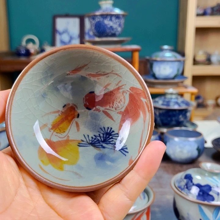 瓷片手工制作工艺精湛等