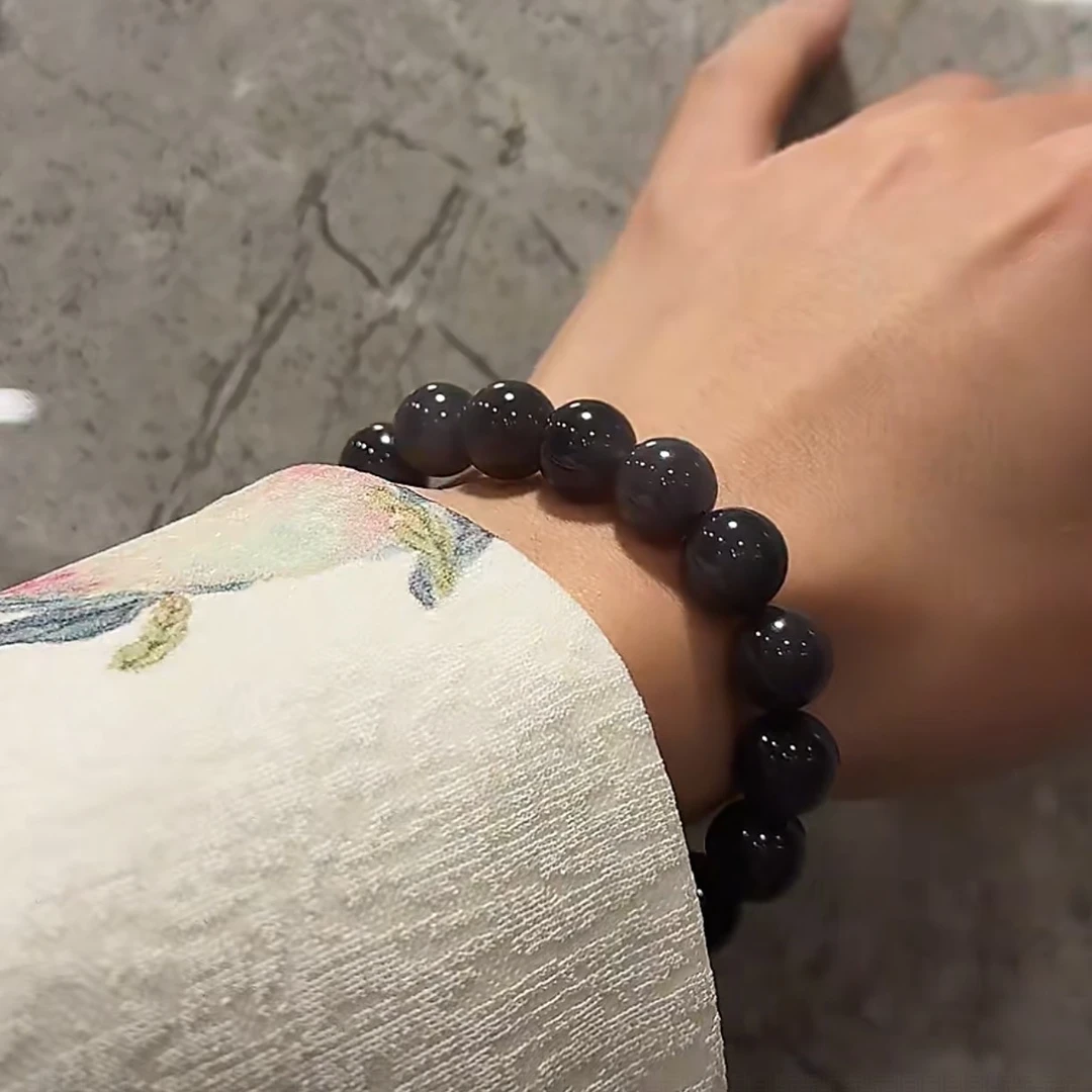 壹屿珠宝     112847   和田玉典藏级手串