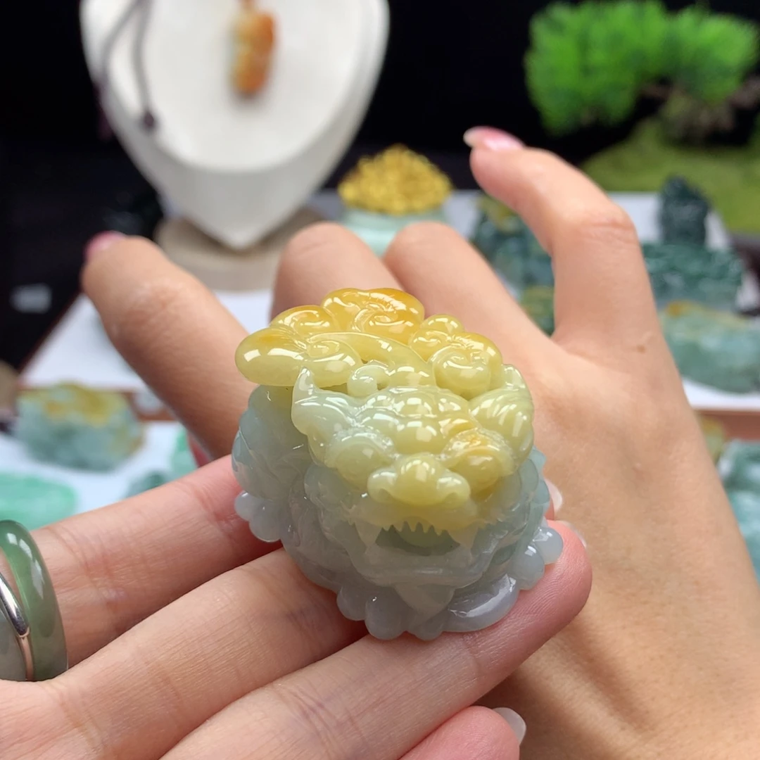 翡翠未镶嵌颈饰A15 黄金甲含珠翡翠貔貅