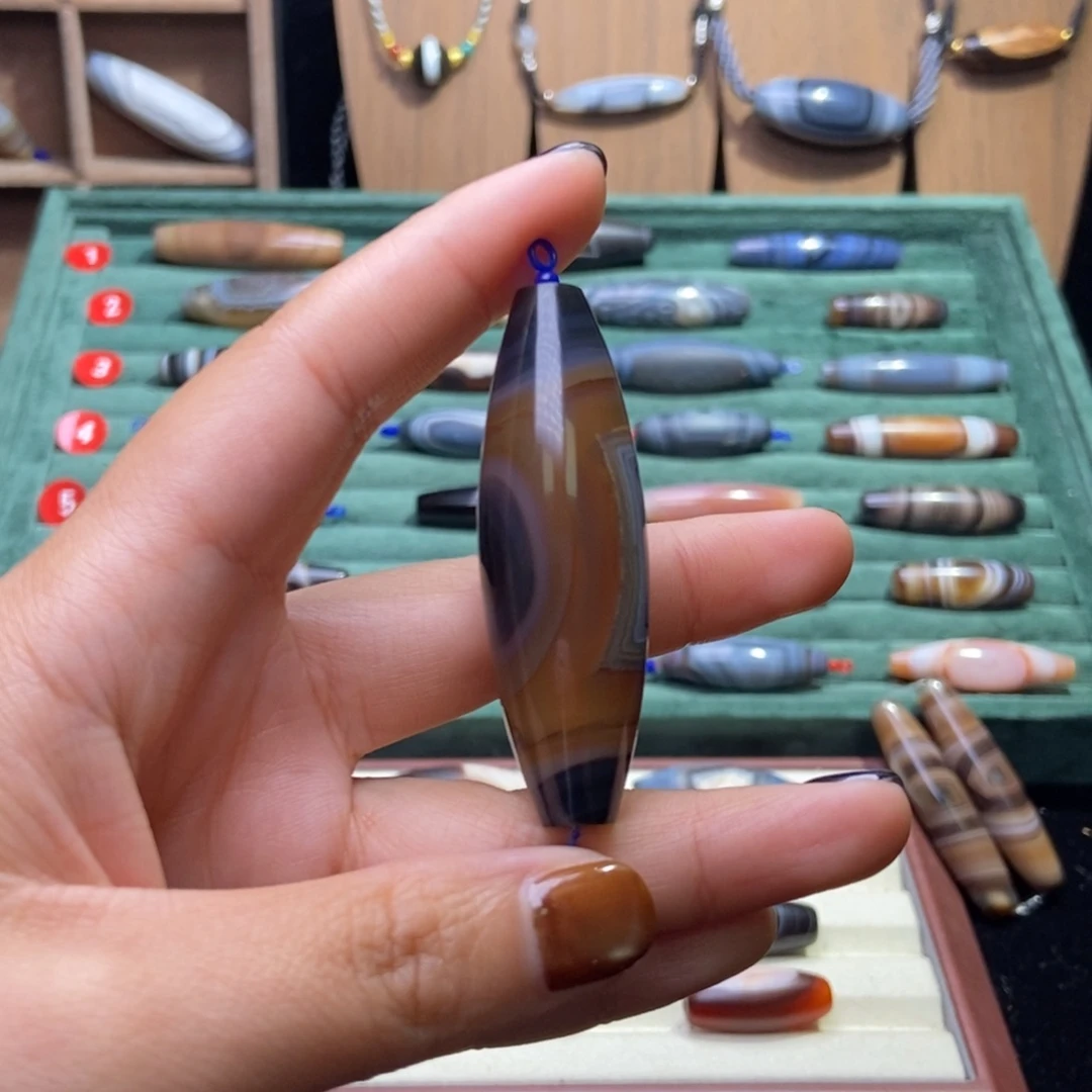 天***迹玛瑙/玉髓未镶嵌颈饰