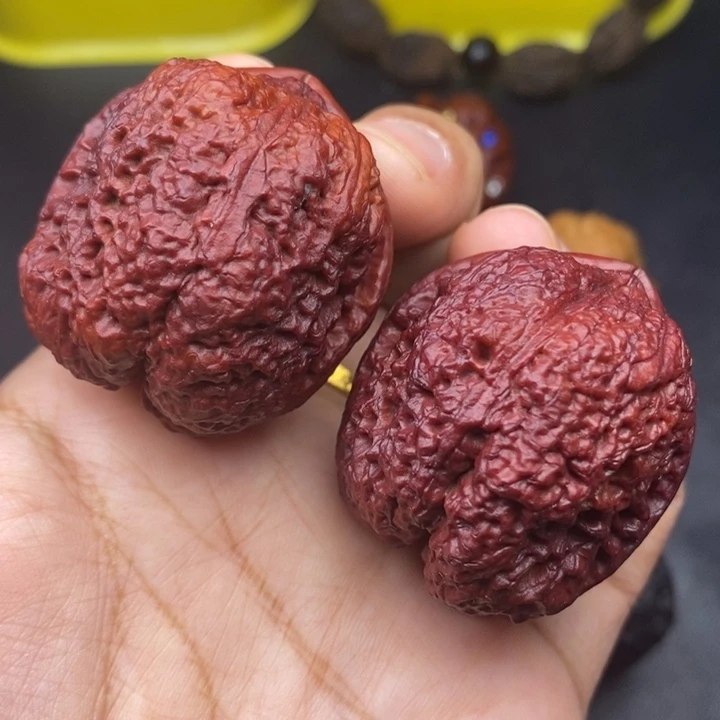 文玩核桃吊坠43尺鱼子金蟾