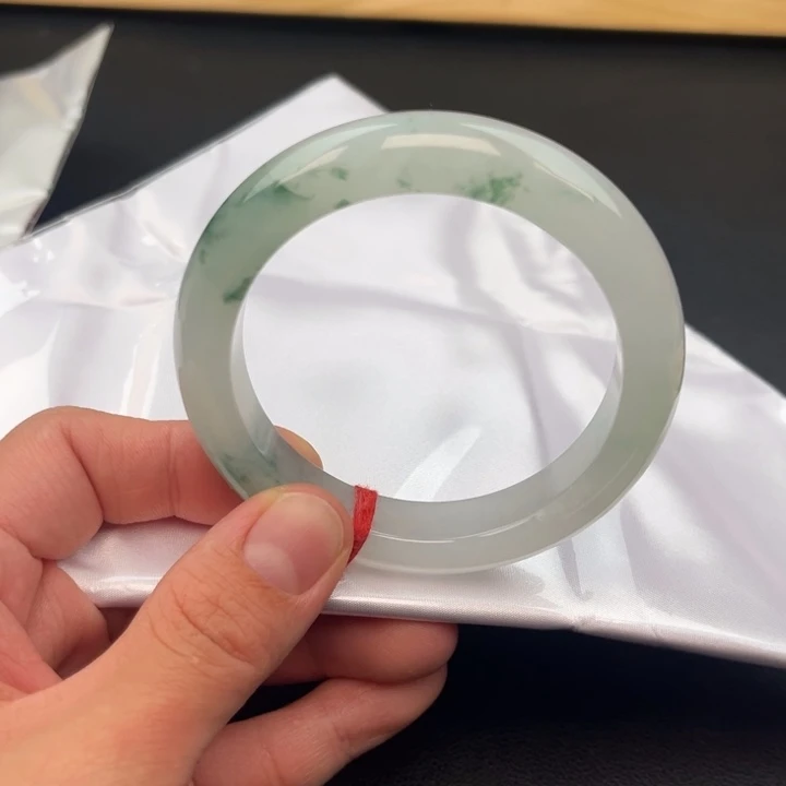 翡翠未镶嵌手镯24