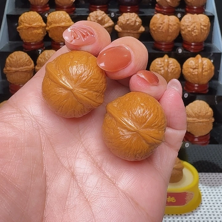 把件文玩核桃晶玉…………102号