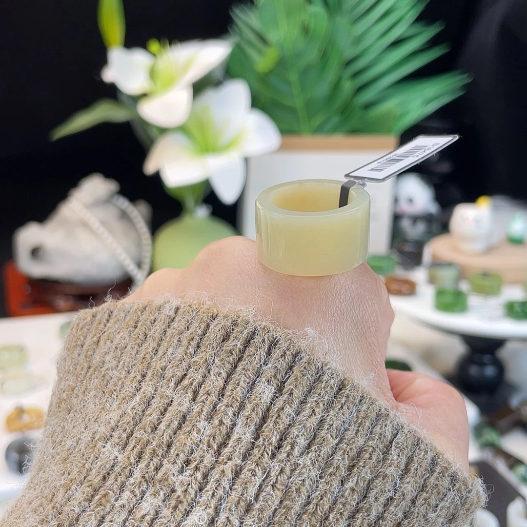 和田玉未镶嵌戒指E59奶糖直切扳指17.7带24h