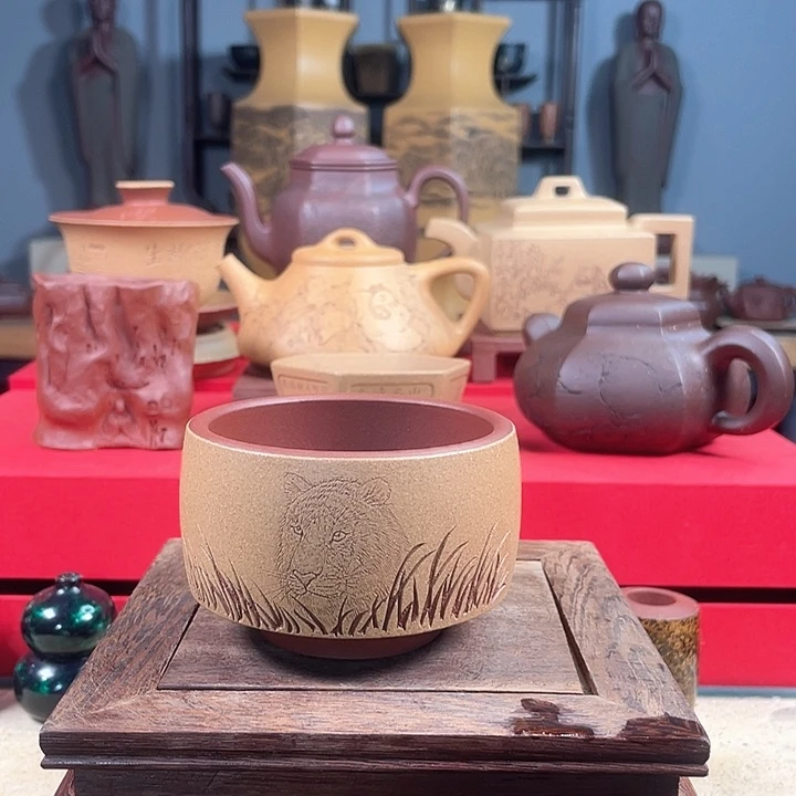 茶杯紫砂畅神虎杯底部爆点