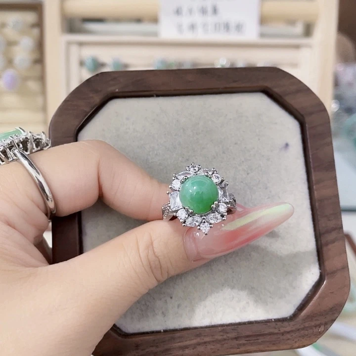 翡翠未镶嵌颈饰天然翡翠Ａ货