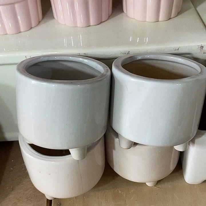 摆件陶盆有孔 瑕疵介意勿拍
