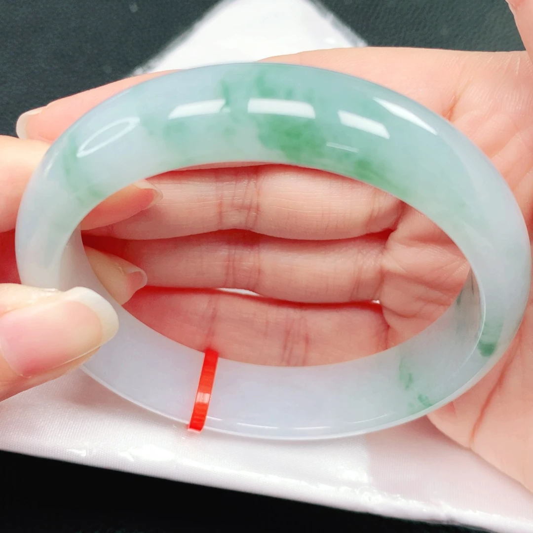 翡翠未镶嵌手镯60圈