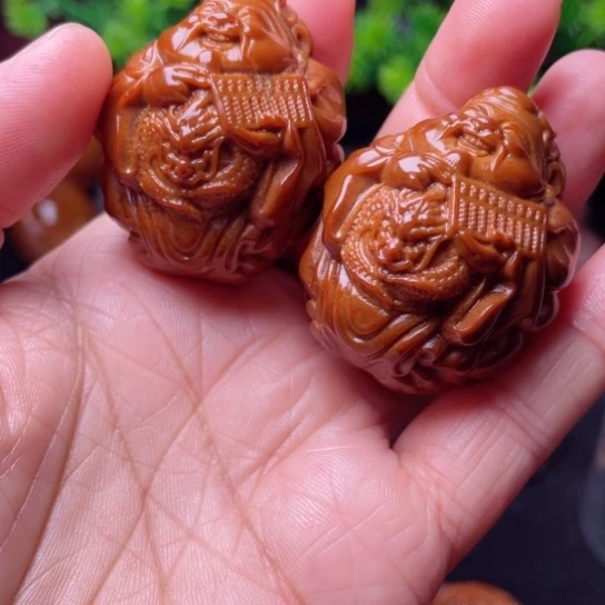 【闪购商品】手串/手链橄榄核35左右龙财手球