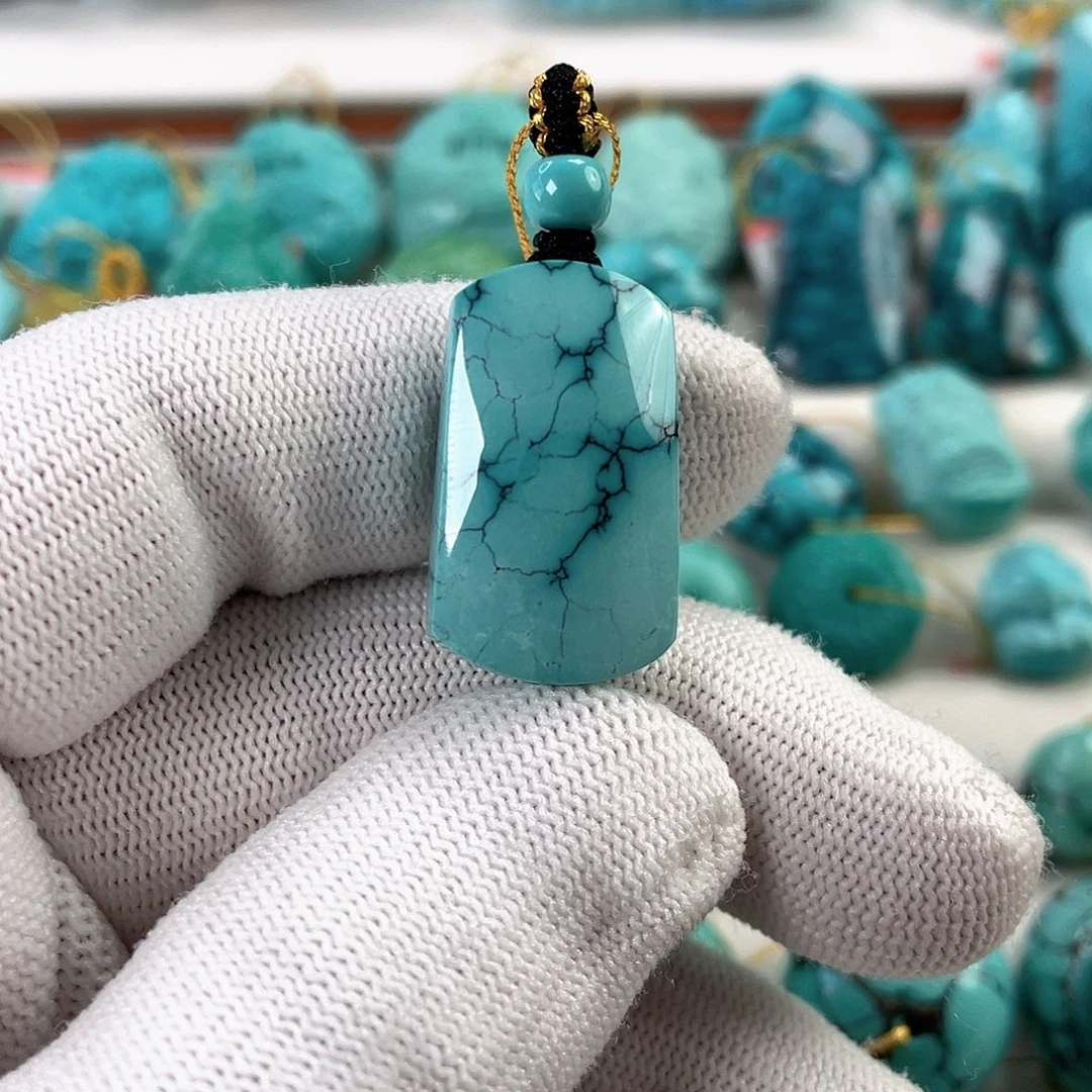 绿松石未镶嵌车挂