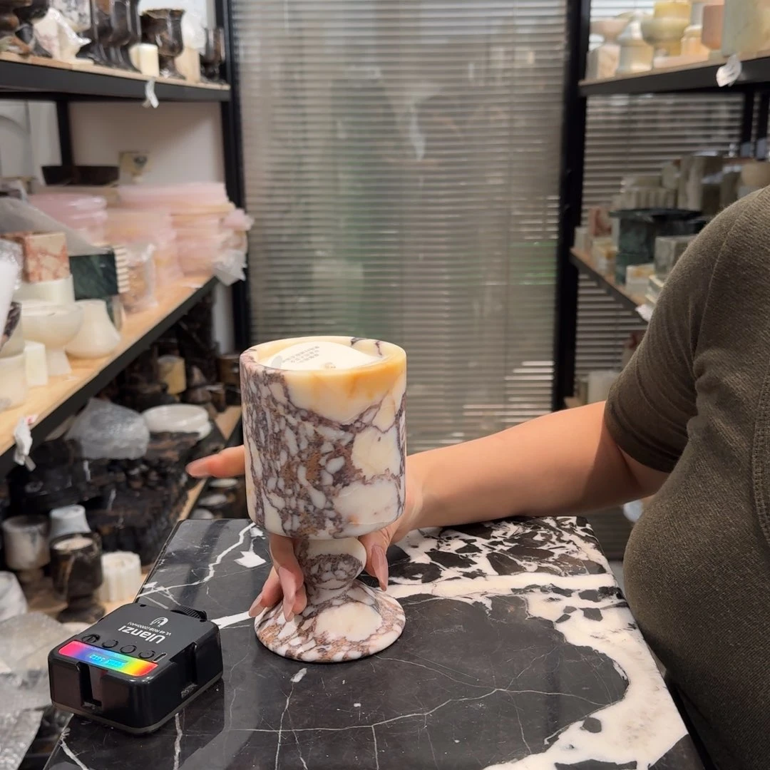 大理石P141。      人间