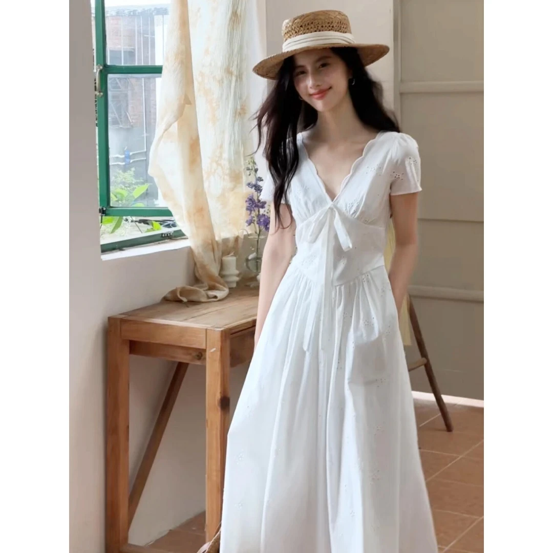 parkyeon法式初恋风V领蕾丝镂空白色连衣裙女温柔气质收腰长裙