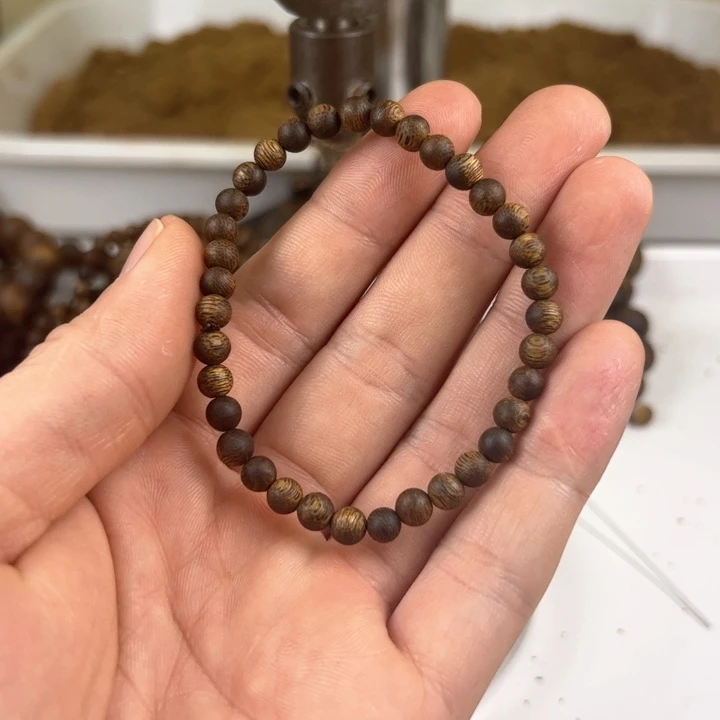 沉香手串平****得圆珠单圈5mm