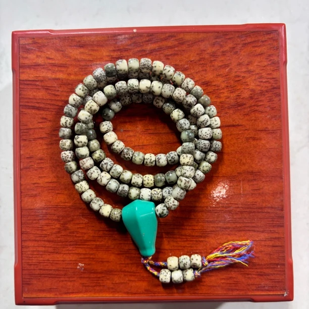 c460糯冰星月卡0.6cm多圈手串