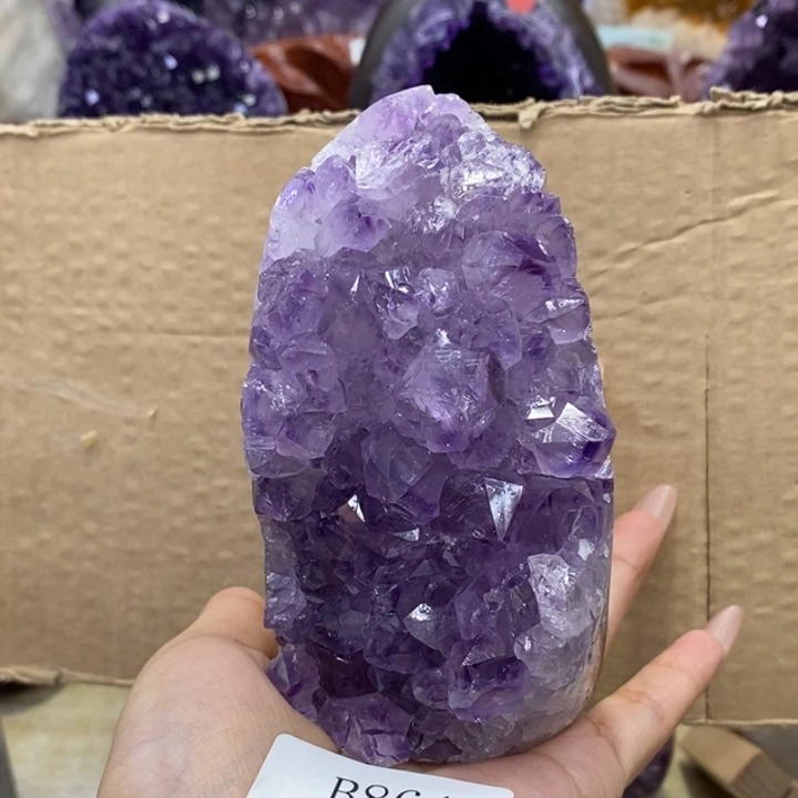 紫晶未镶嵌大型摆件（非配饰）