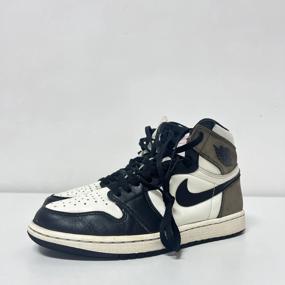 90新 MM6 43码/9新 aj1 摩卡 板鞋