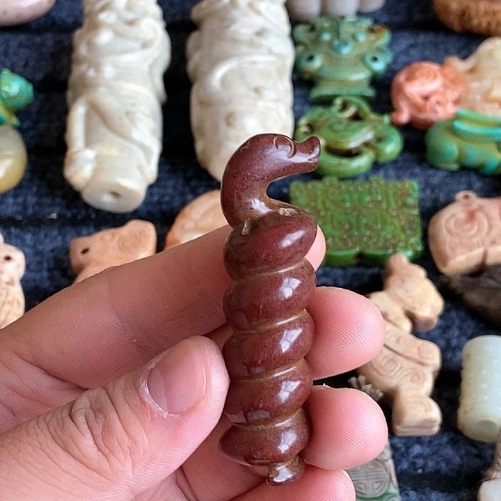 和田玉未镶嵌颈饰60