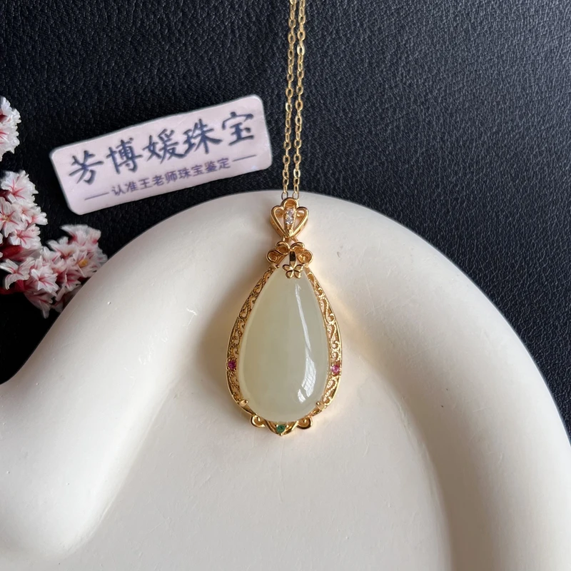 D019天然正宗和田玉S925银镶嵌精美水滴吊坠 无链子 百搭款
