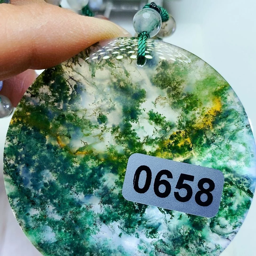 未镶嵌颈饰玛瑙/玉髓田***望