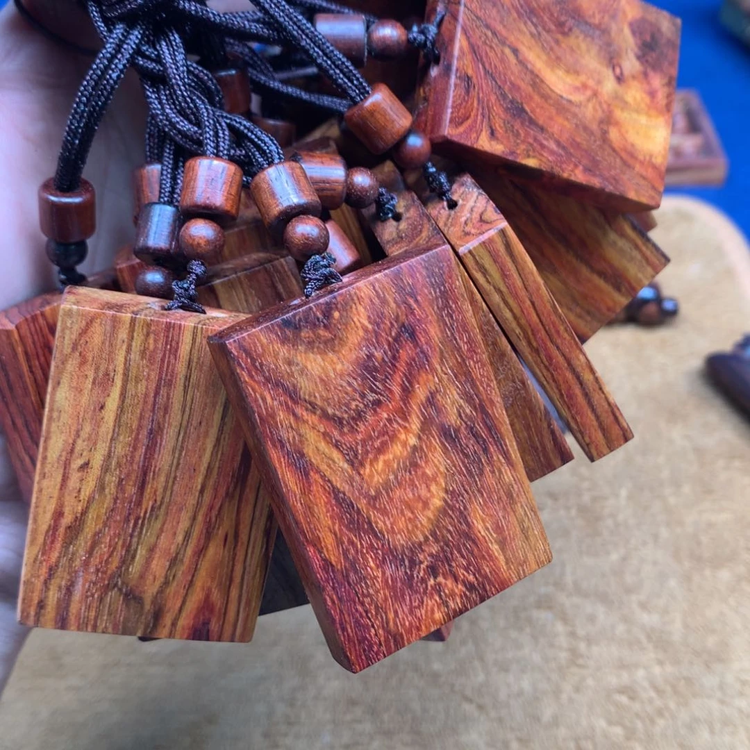 木海南黄花梨木等