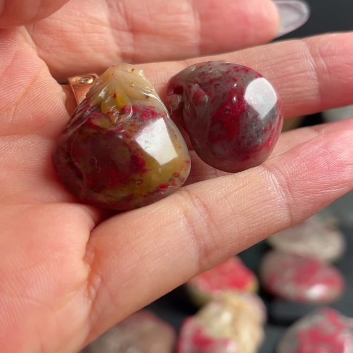 昌化鸡血石昌化鸡血石挂件