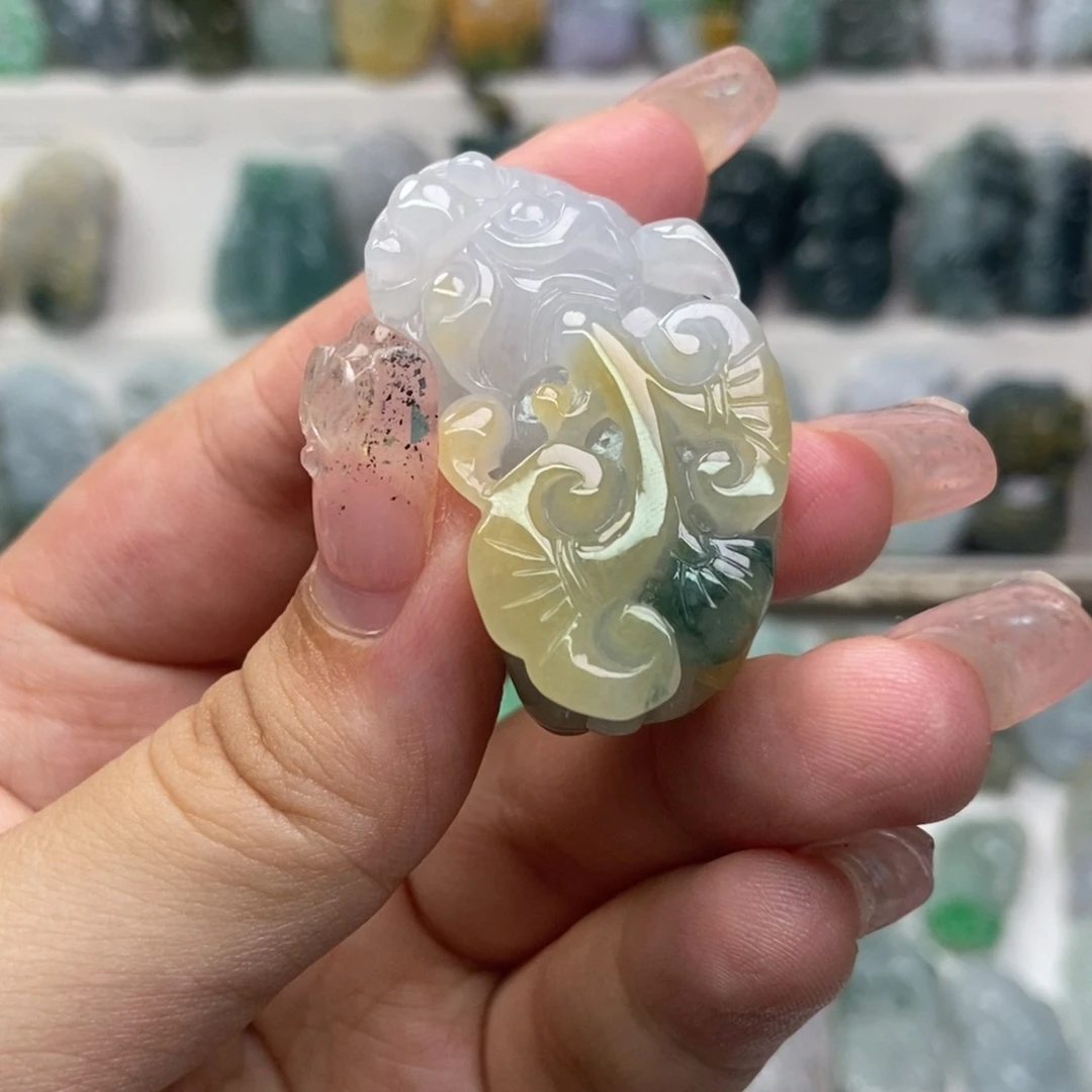 吊坠(赠链)未镶嵌翡翠