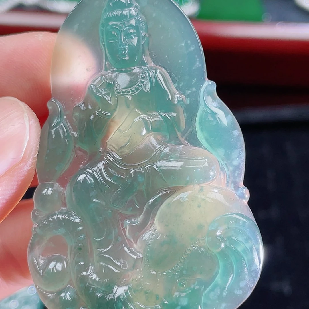 翡翠颈饰未镶嵌15，