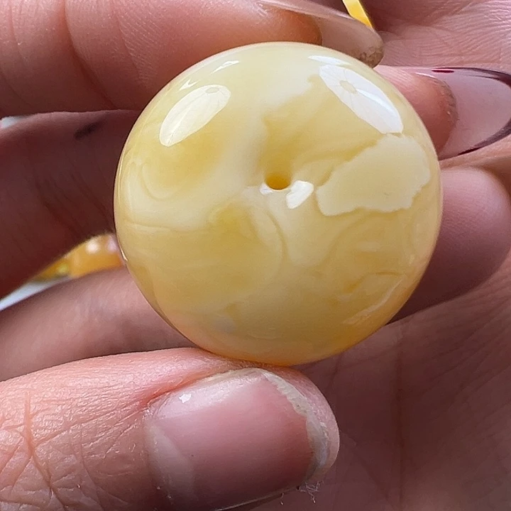 蜜蜡未镶嵌珠宝奇石