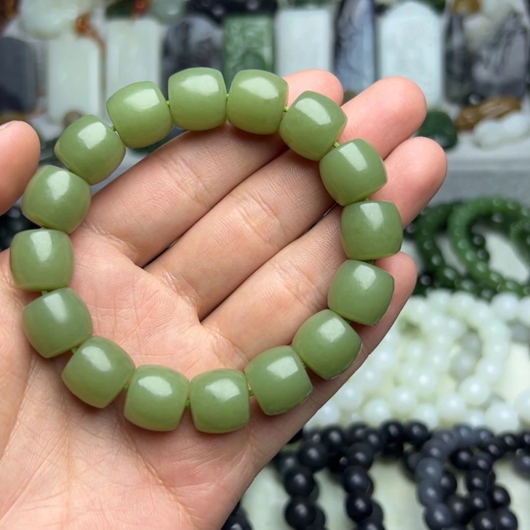 和田玉未镶嵌手串