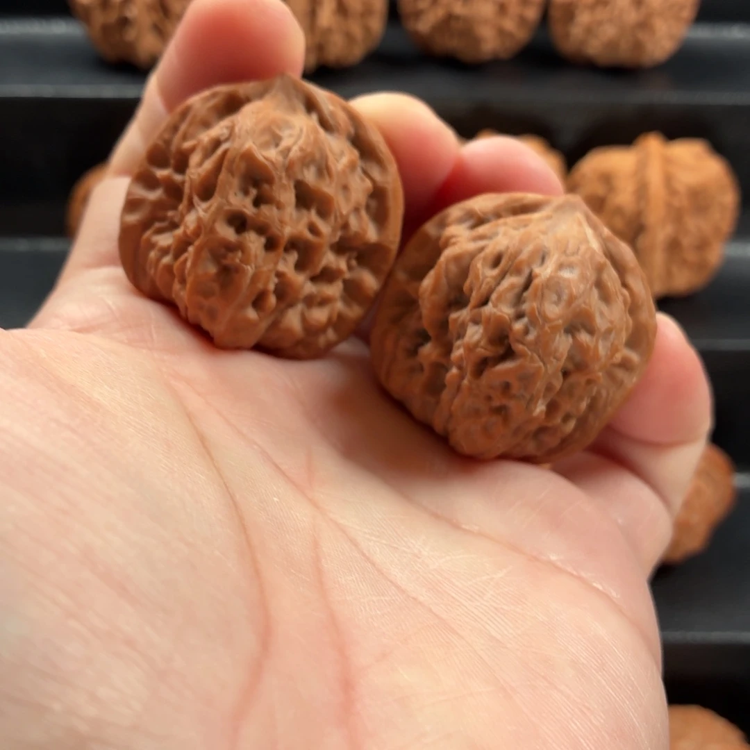 把件桃核蓟县山地白蛇谷37轻微磕尖