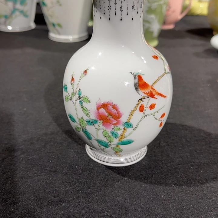 瓷片景德镇陶瓷小花瓶