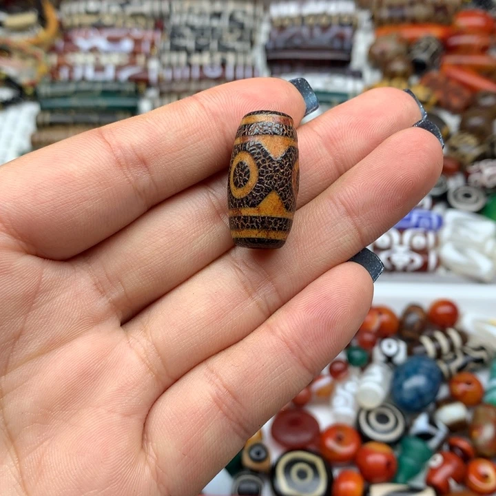 玛瑙/玉髓未镶嵌吊坠(赠链)