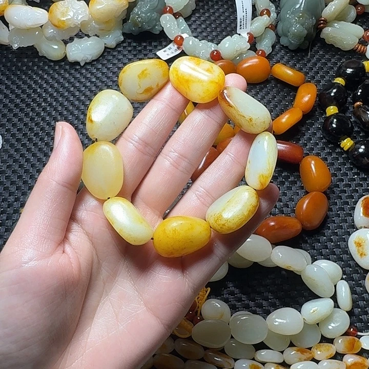 和田玉未镶嵌手链