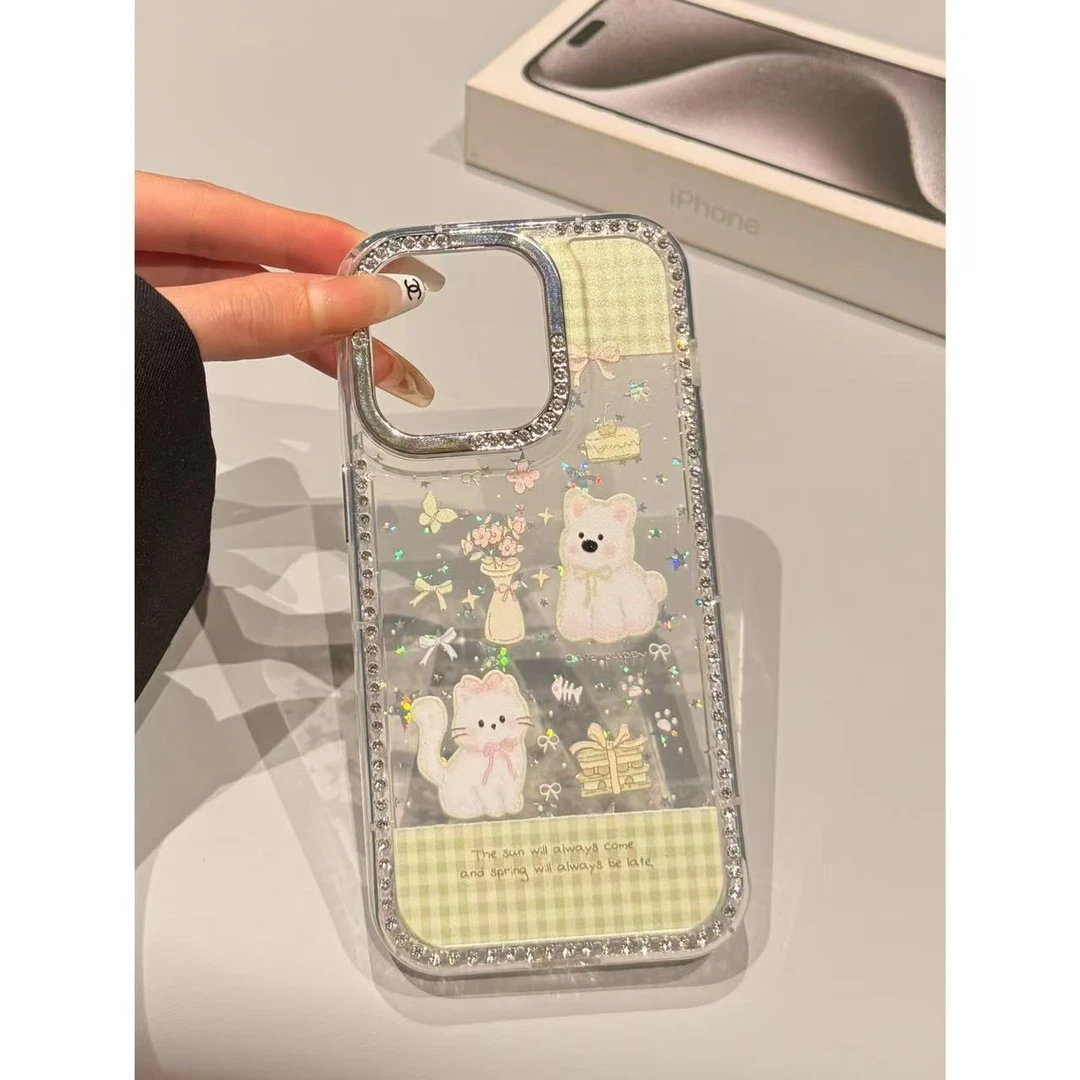 拼接格纹猫咪西高地闪钻边框适于苹果16pro/15/14/13全包手机壳