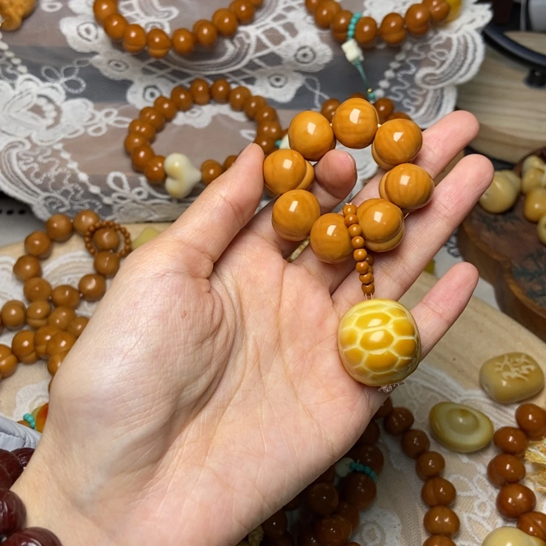 J***n吊坠猴头核桃屁桃卡15