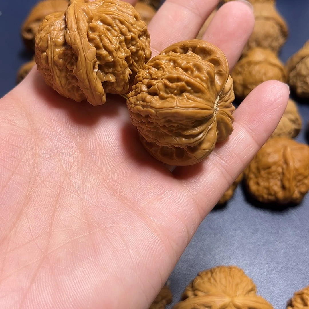 子***鱼文玩核桃把件白狮子41