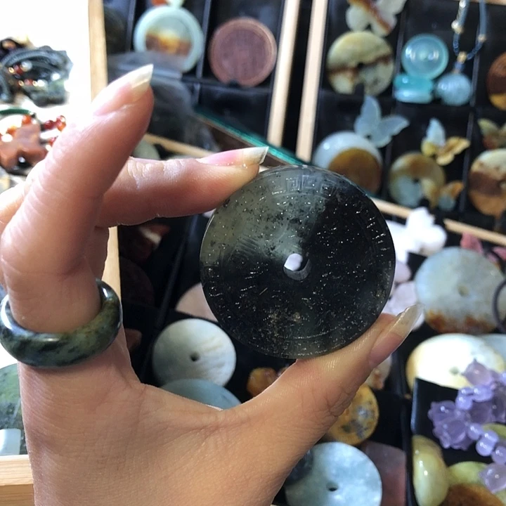 岫玉未镶嵌岫玉挂件