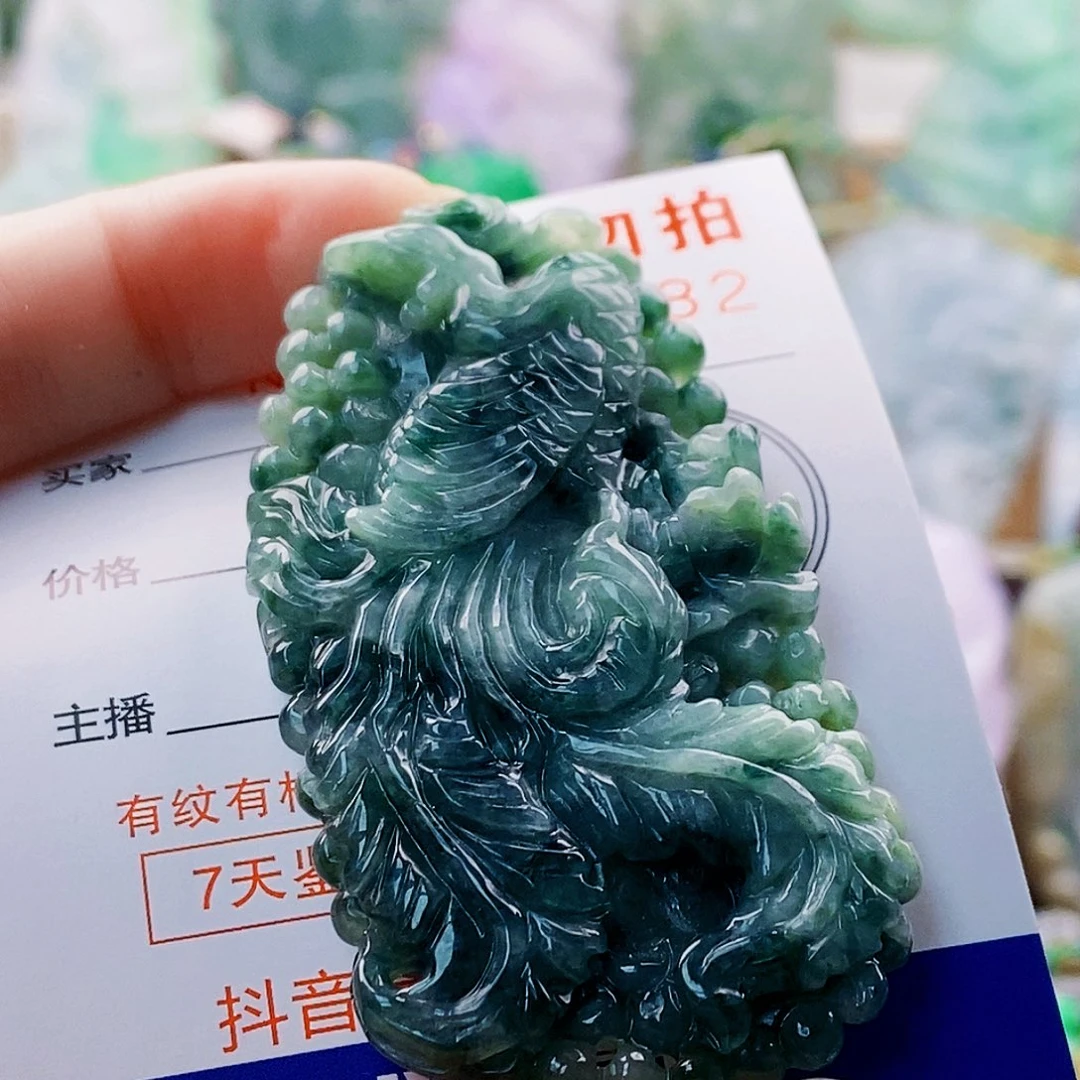 吊坠(不含链)未镶嵌翡翠