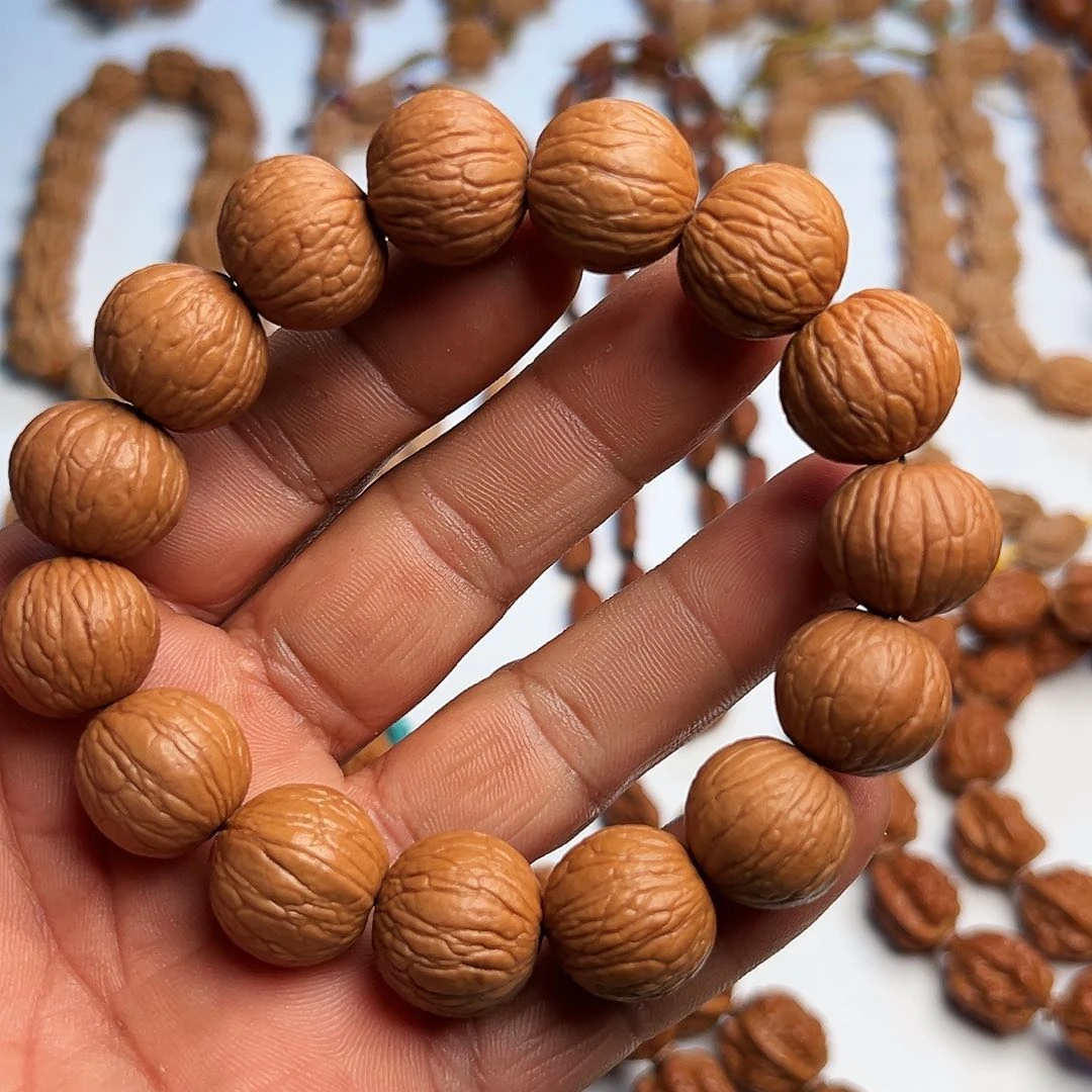 猴头核桃吊坠聚宝盆17