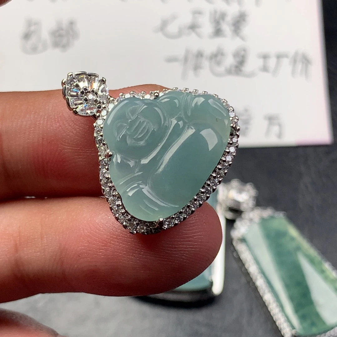 颈饰未镶嵌翡翠佛公